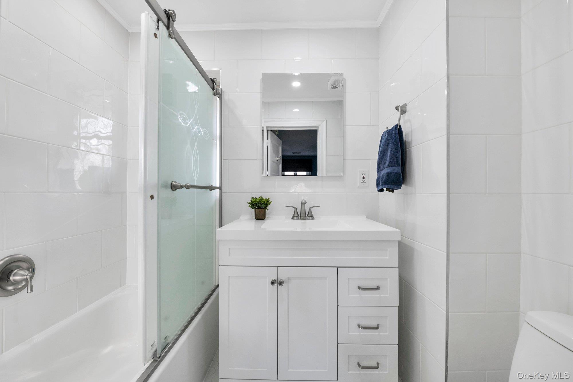 #20 photo, 10 Clover Drive, ناسو Great Neck , NY 11021