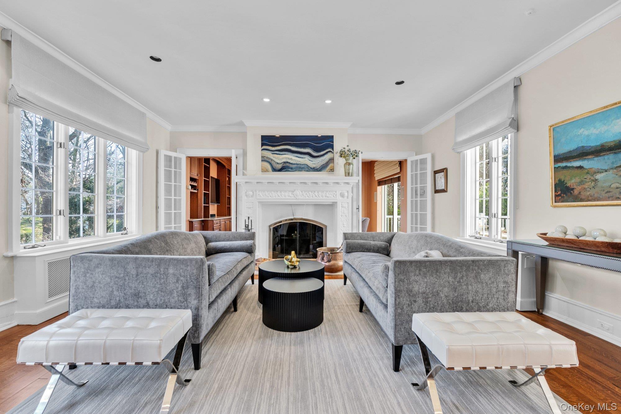 #3 photo, 10 Clover Drive, ناسو Great Neck , NY 11021