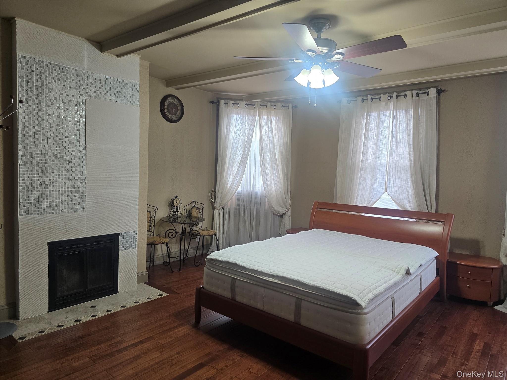 #10 photo, 42-19 218 Street, קווינס Bayside , NY 11361