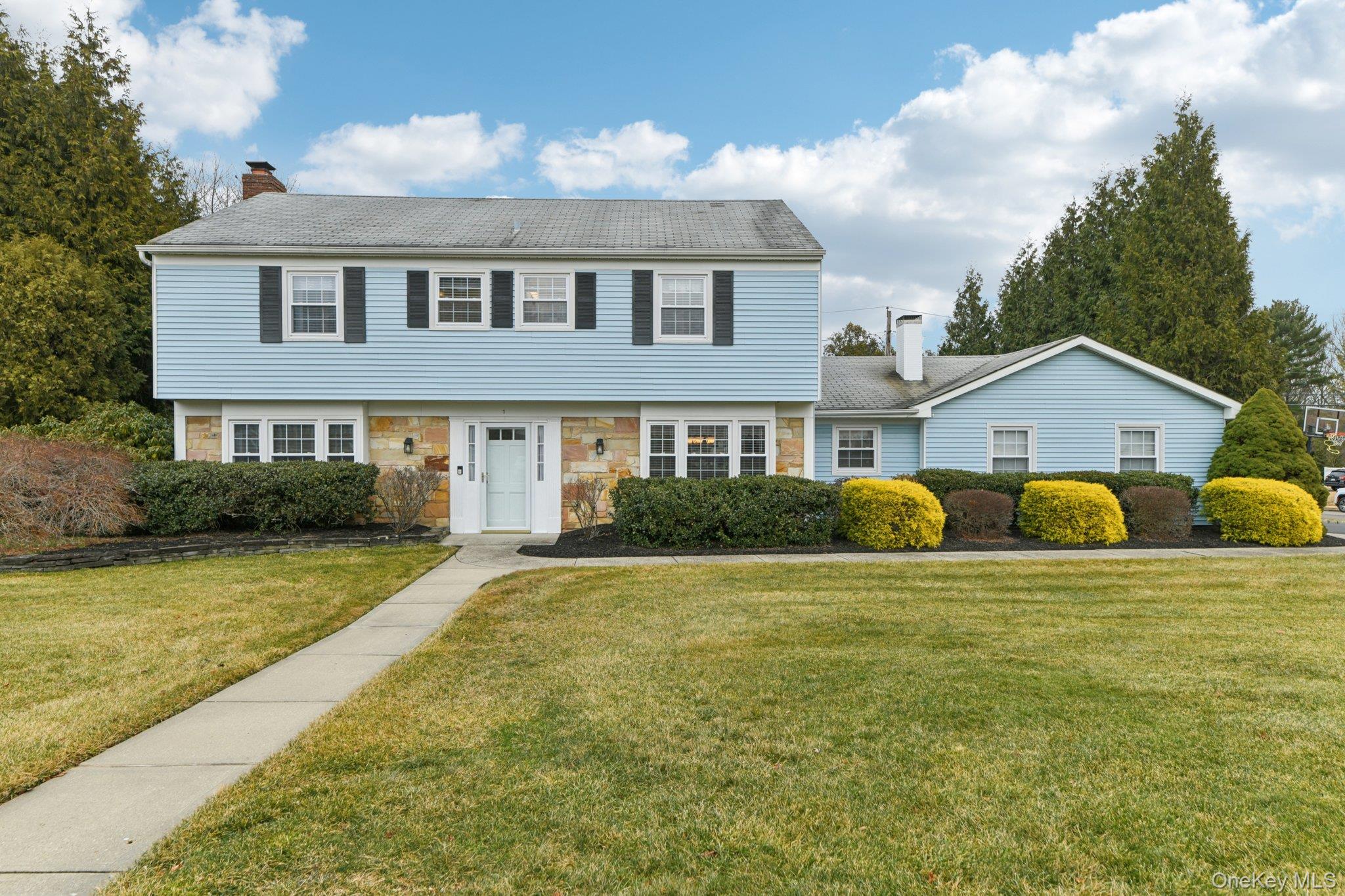 #1 photo, 1 Haskel Court, سوفولك Stony Brook , NY 11790