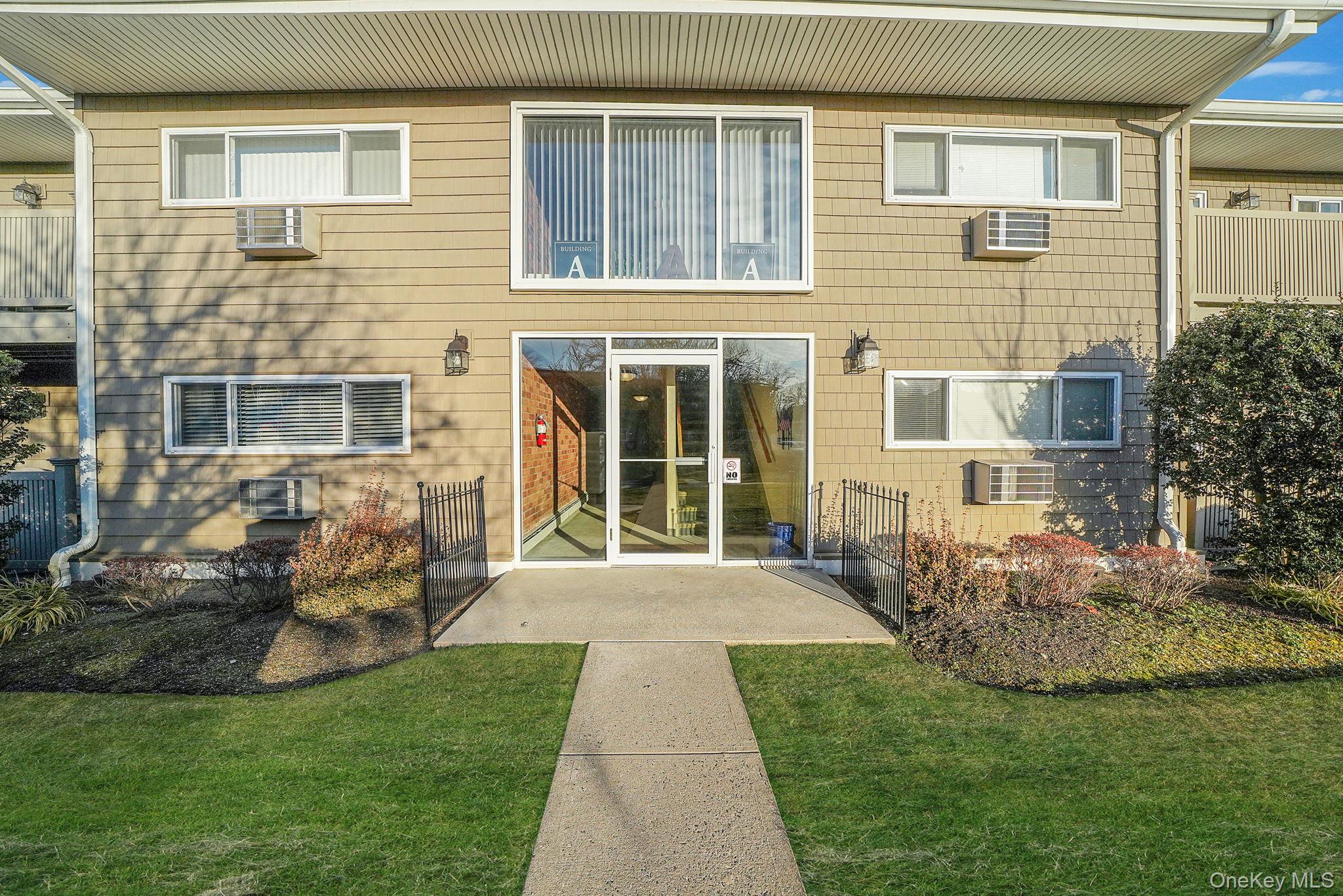 #1 photo, 365 Route 111, 东长岛 史密斯敦 Smithtown , NY 11787