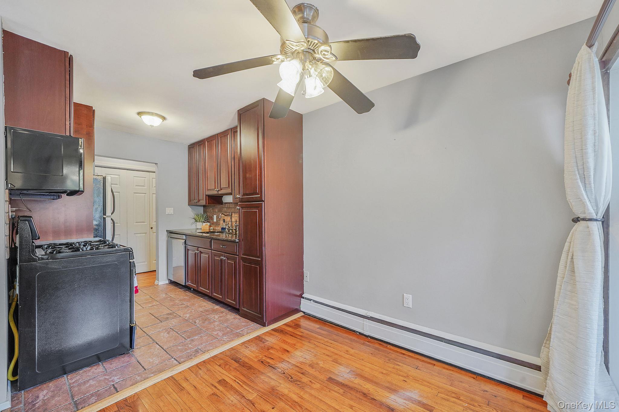 #11 photo, 365 Route 111, 东长岛 史密斯敦 Smithtown , NY 11787