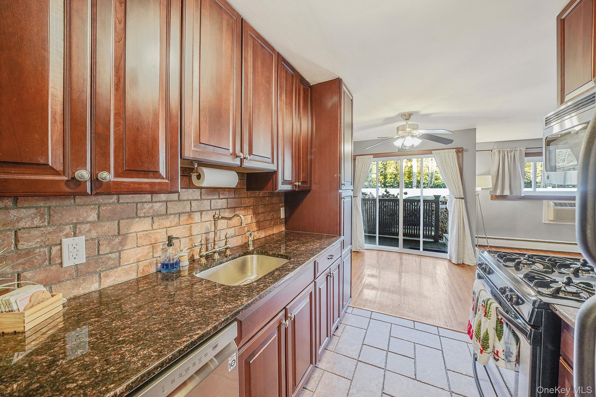 #9 photo, 365 Route 111, 东长岛 史密斯敦 Smithtown , NY 11787