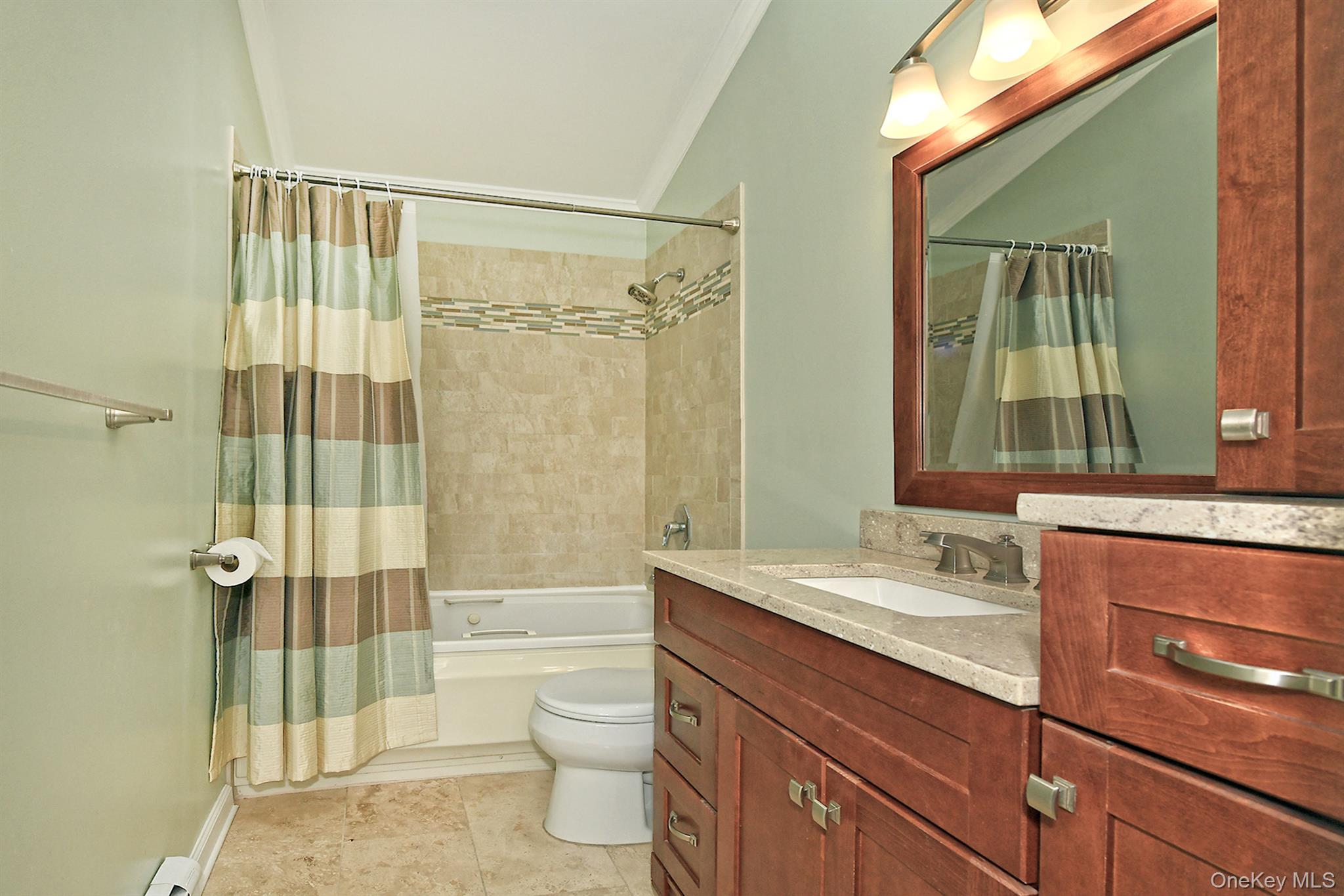 #17 photo, 534 Hyman Avenue, West Islip , NY 11795