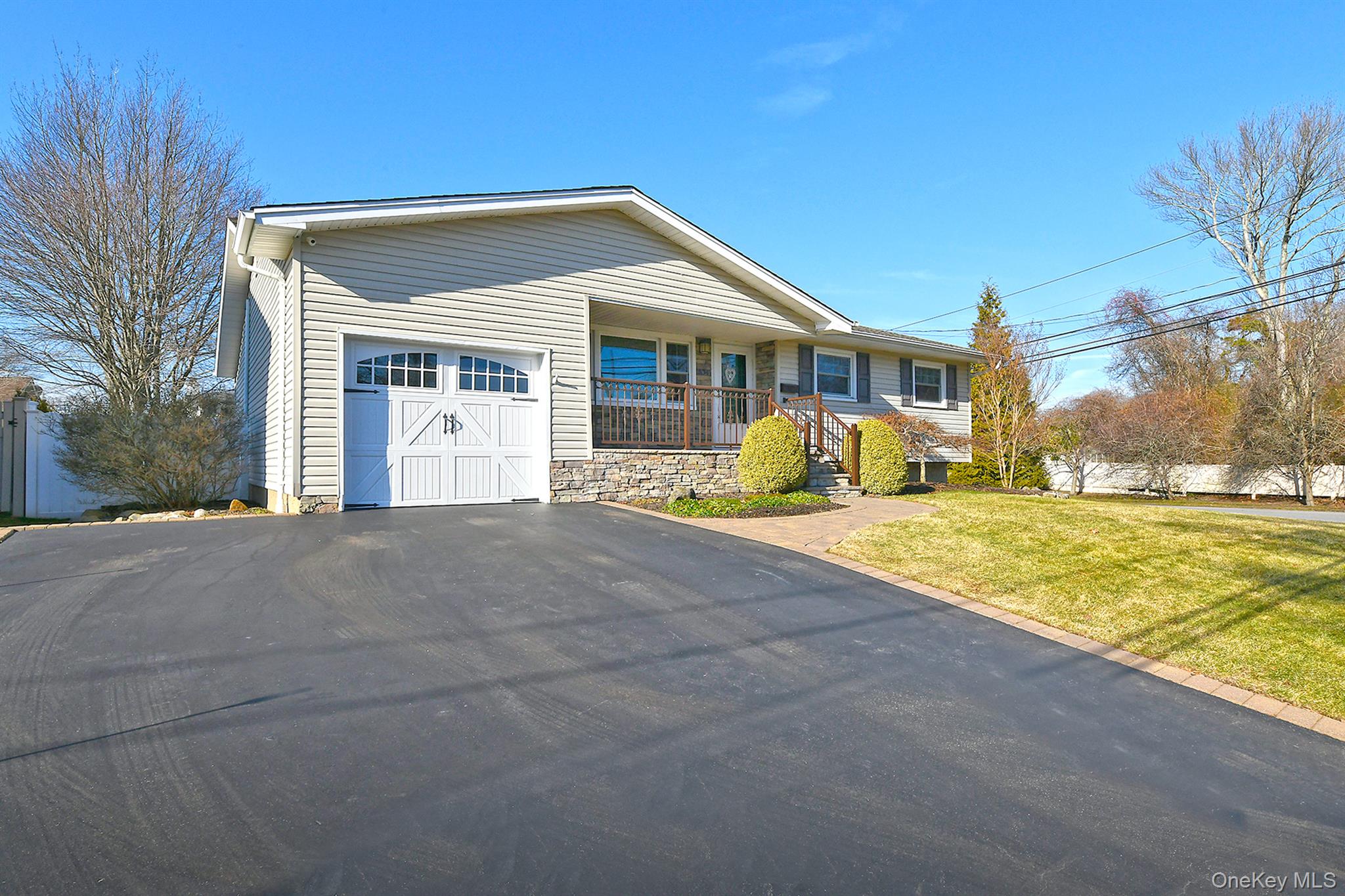 #2 photo, 534 Hyman Avenue, West Islip , NY 11795