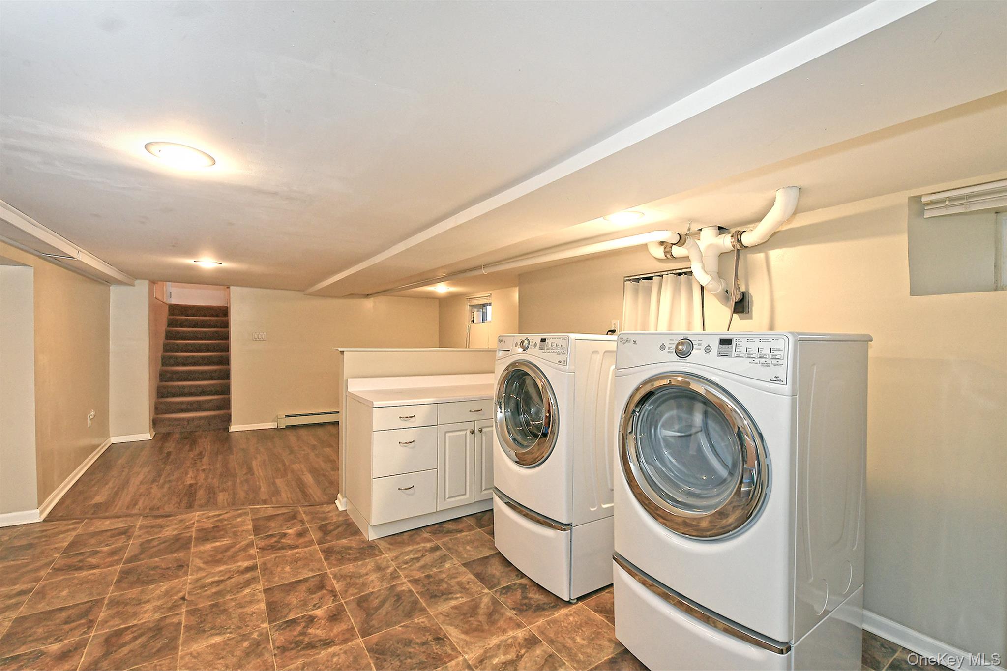 #20 photo, 534 Hyman Avenue, West Islip , NY 11795