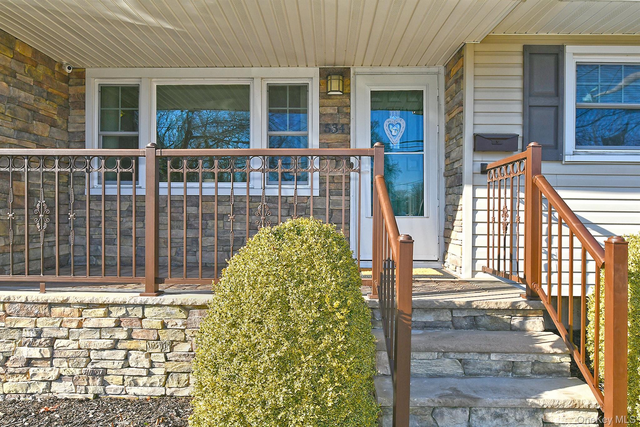 #3 photo, 534 Hyman Avenue, West Islip , NY 11795