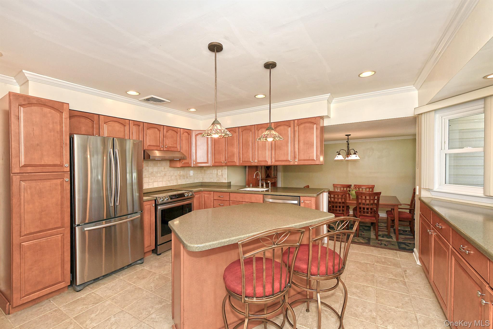 #9 photo, 534 Hyman Avenue, West Islip , NY 11795