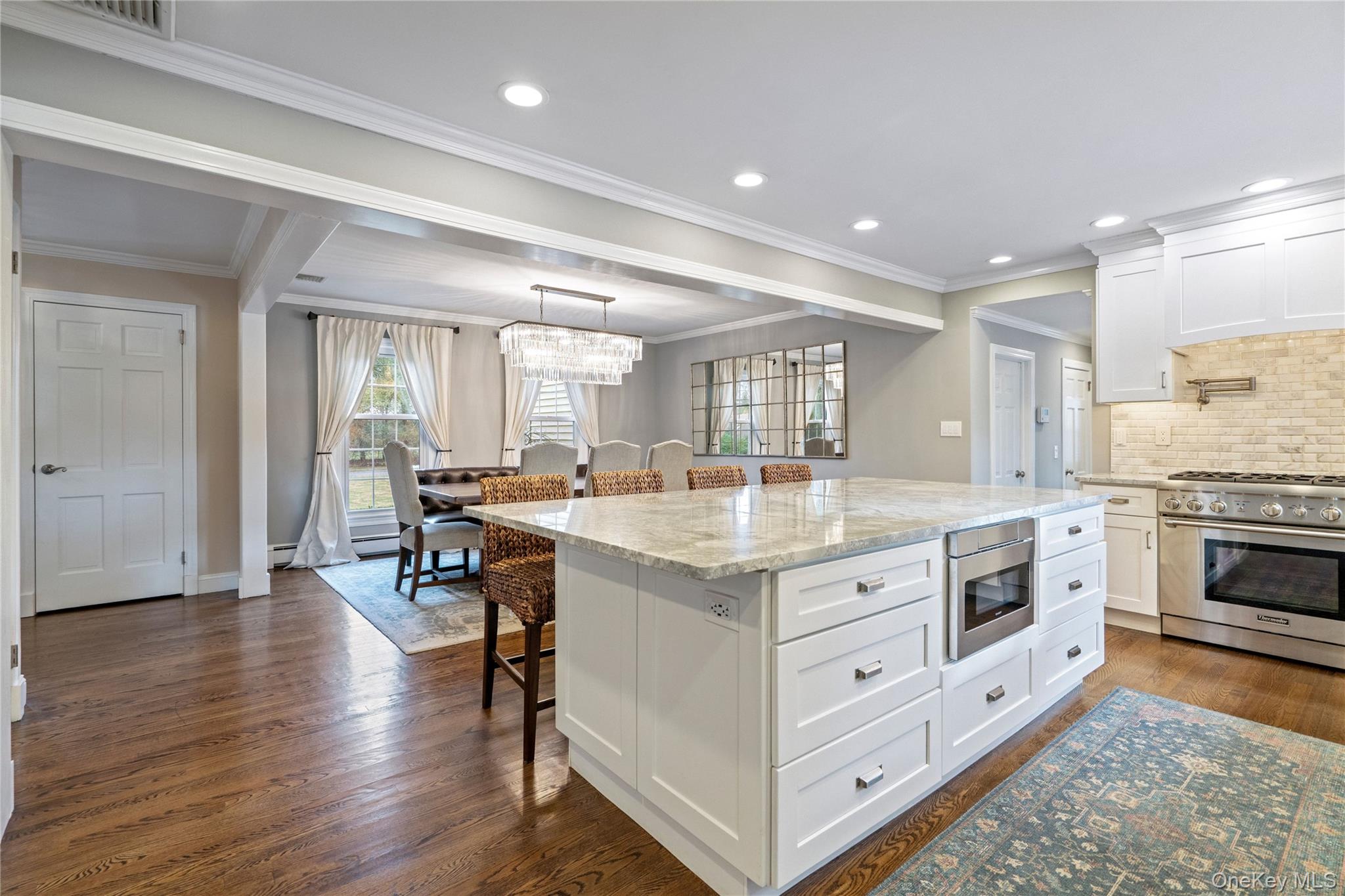 #16 photo, 172 Burtis Lane, ناسو Syosset , NY 11791