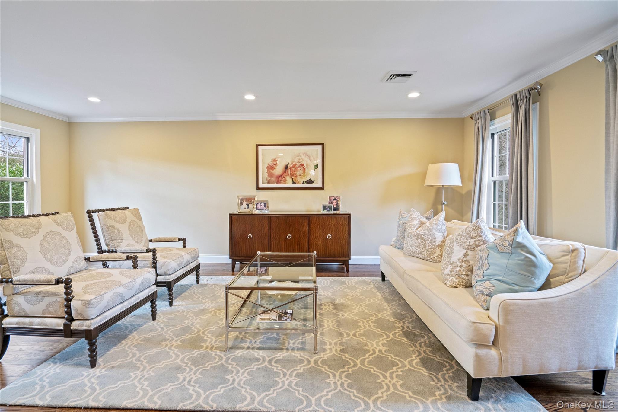 #5 photo, 172 Burtis Lane, ناسو Syosset , NY 11791