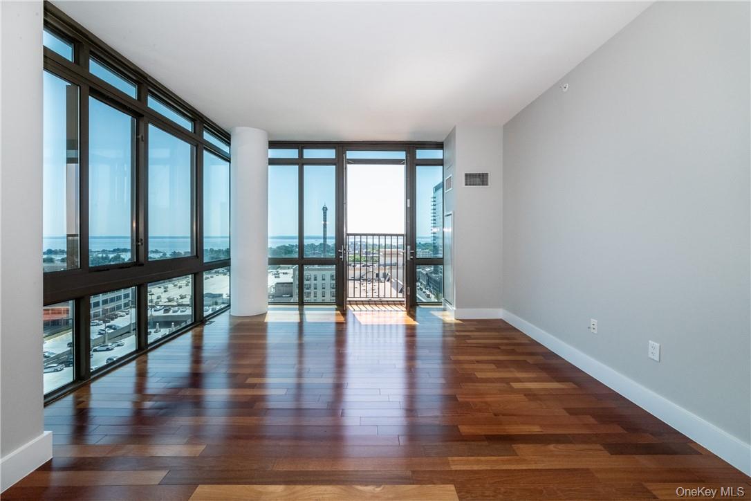 #7 photo, 175 Huguenot Street, New Rochelle , NY 10801