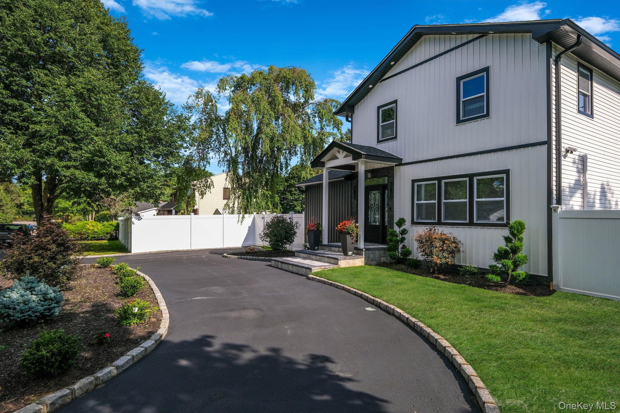 #4 photo, 2 Polo Street, سوفولك Dix Hills , NY 11746