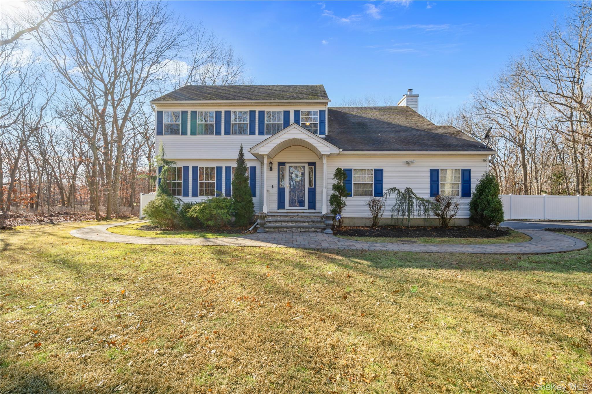 #1 photo, 194 Miller Place Road, سوفولك Miller Place , NY 11764