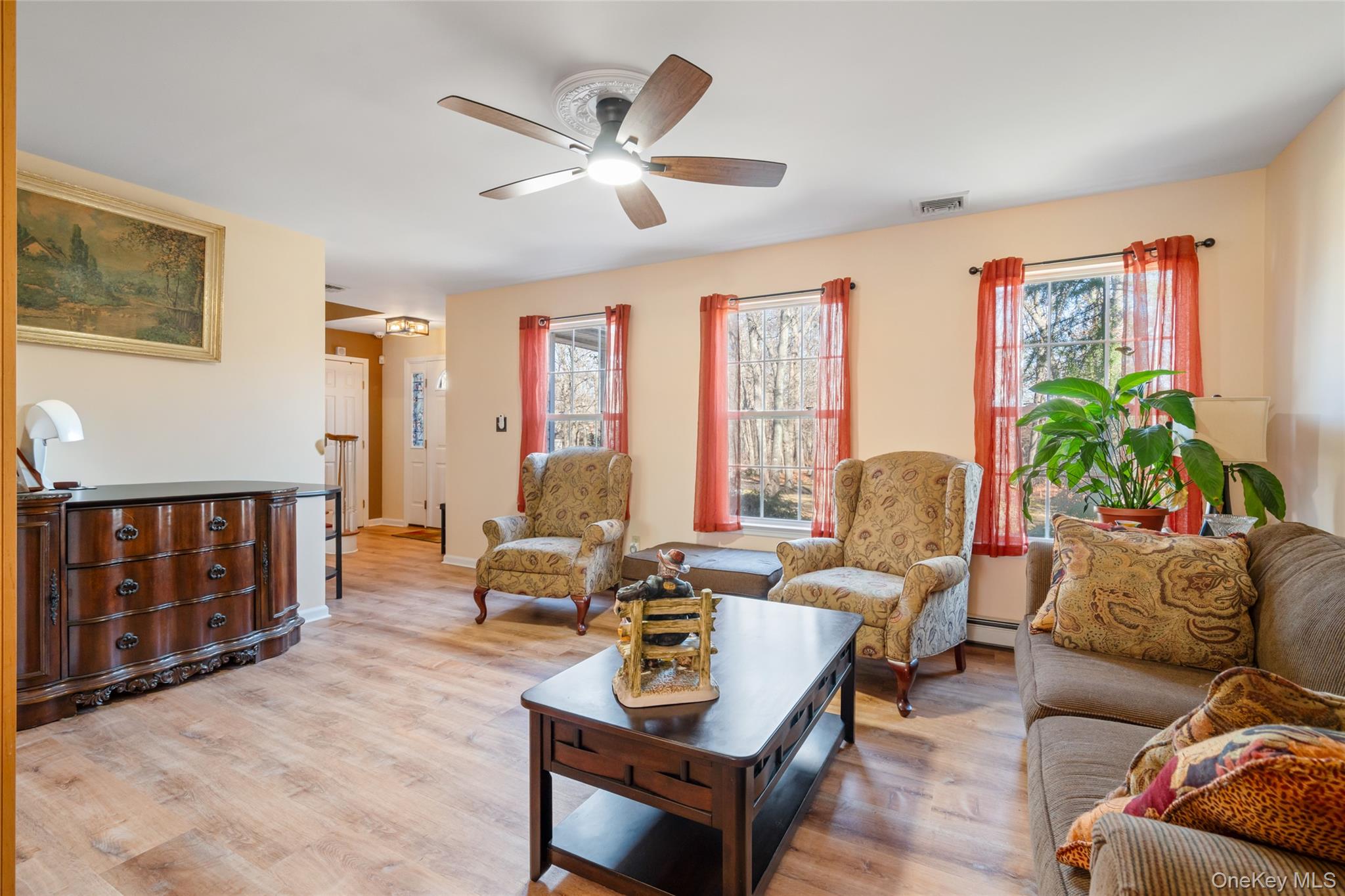 #8 photo, 194 Miller Place Road, سوفولك Miller Place , NY 11764