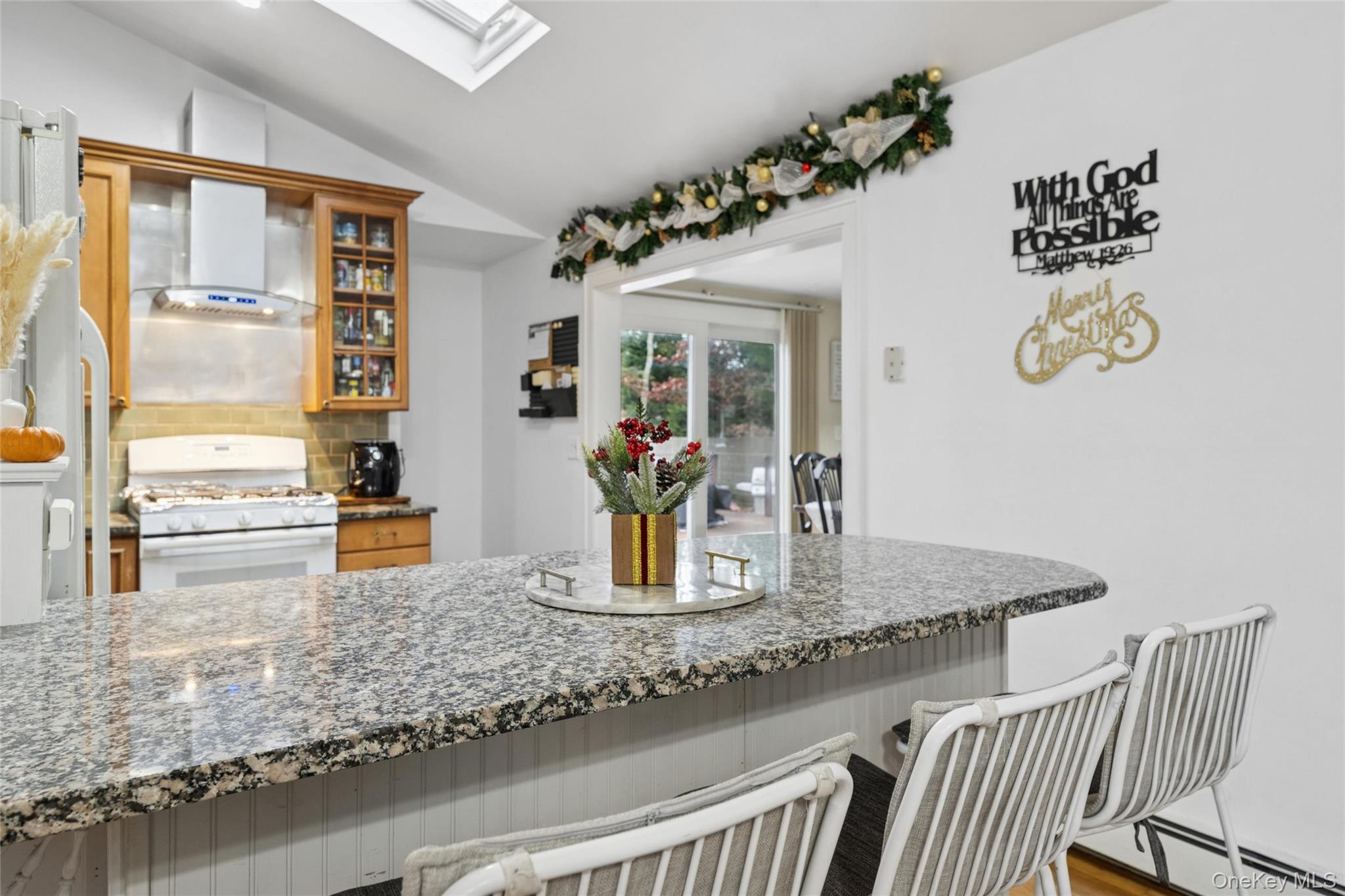 #14 photo, 6 Montauk Boulevard, سوفولك East Hampton , NY 11937