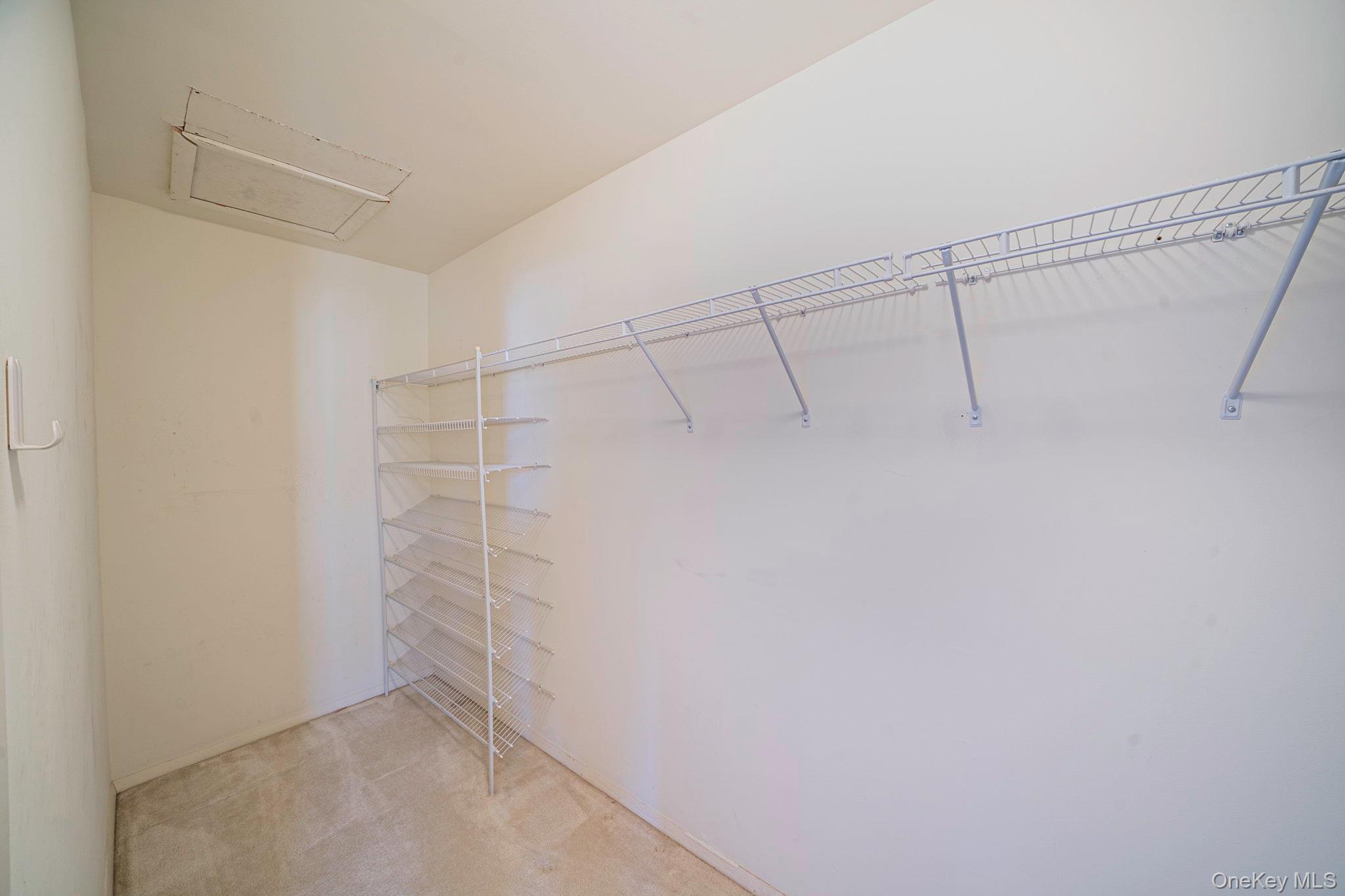 #20 photo, 11 Cranberry Circle, מחוז סאפוק Medford , NY 11763