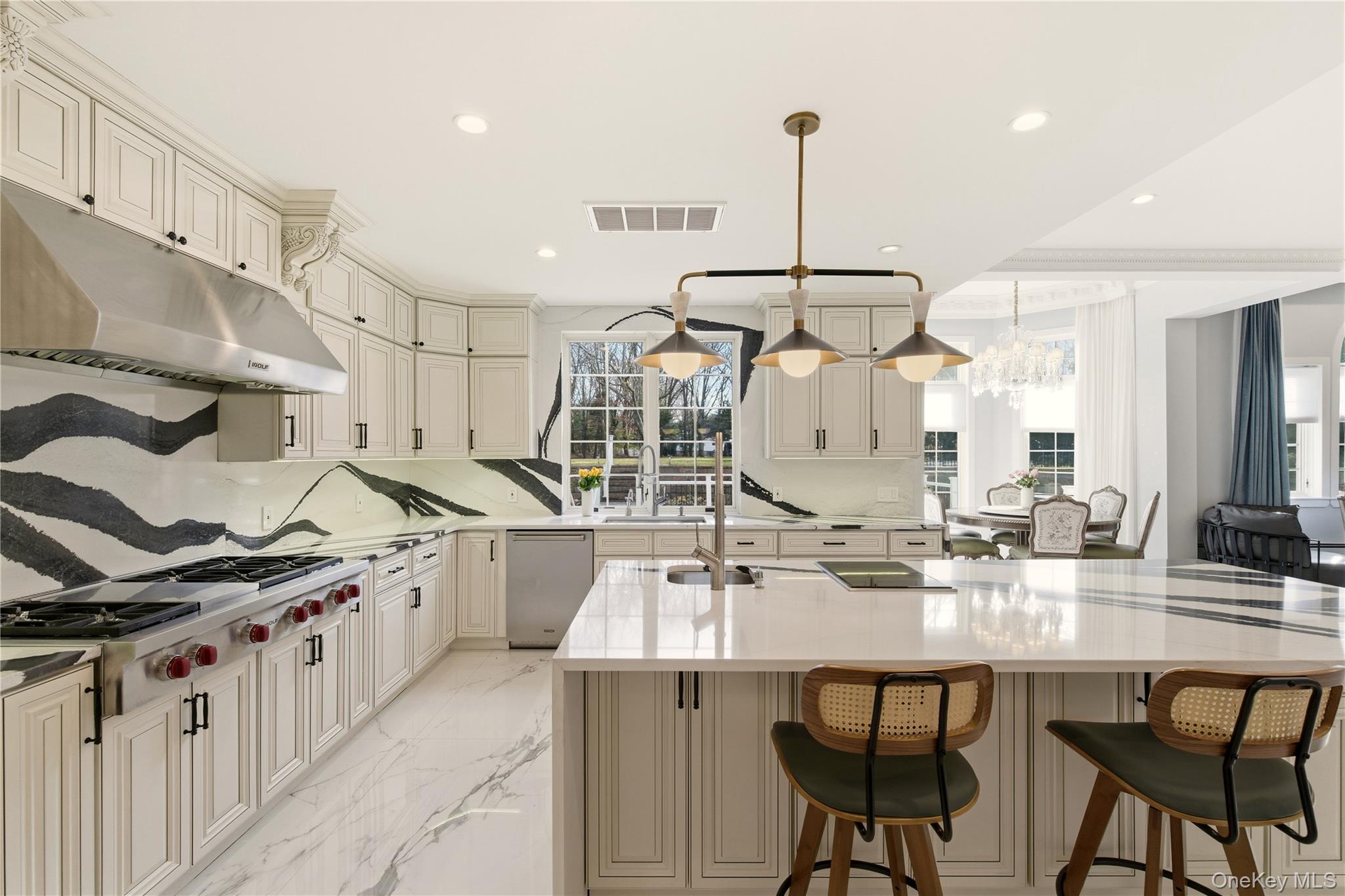 #15 photo, 265 Laurel Lane, नासाउ काउंटी Laurel Hollow , NY 11791