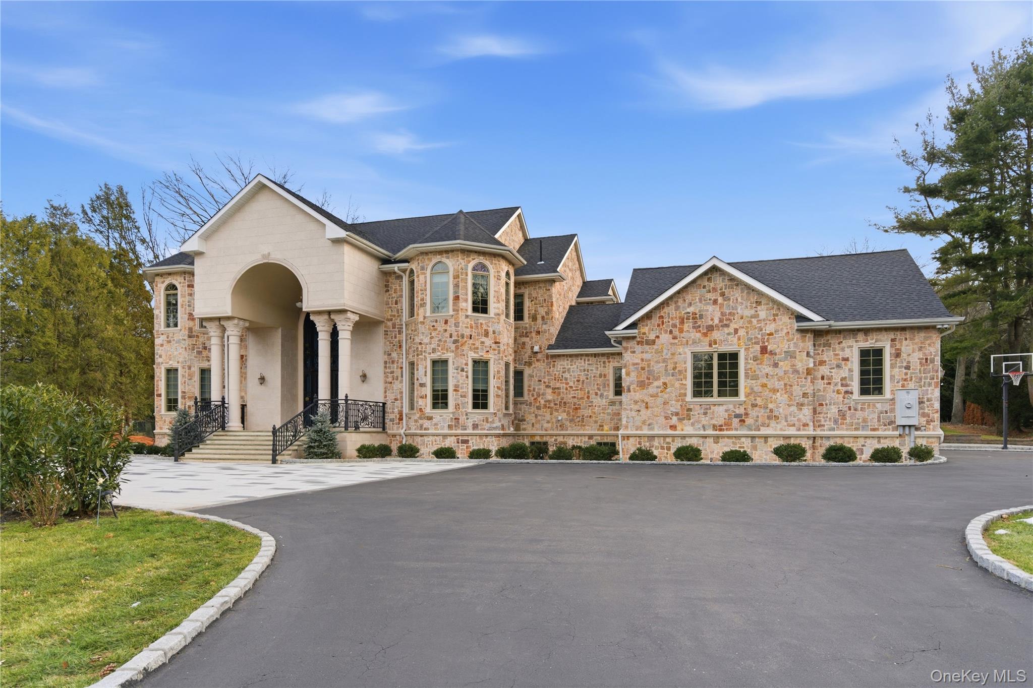 #3 photo, 265 Laurel Lane, नासाउ काउंटी Laurel Hollow , NY 11791