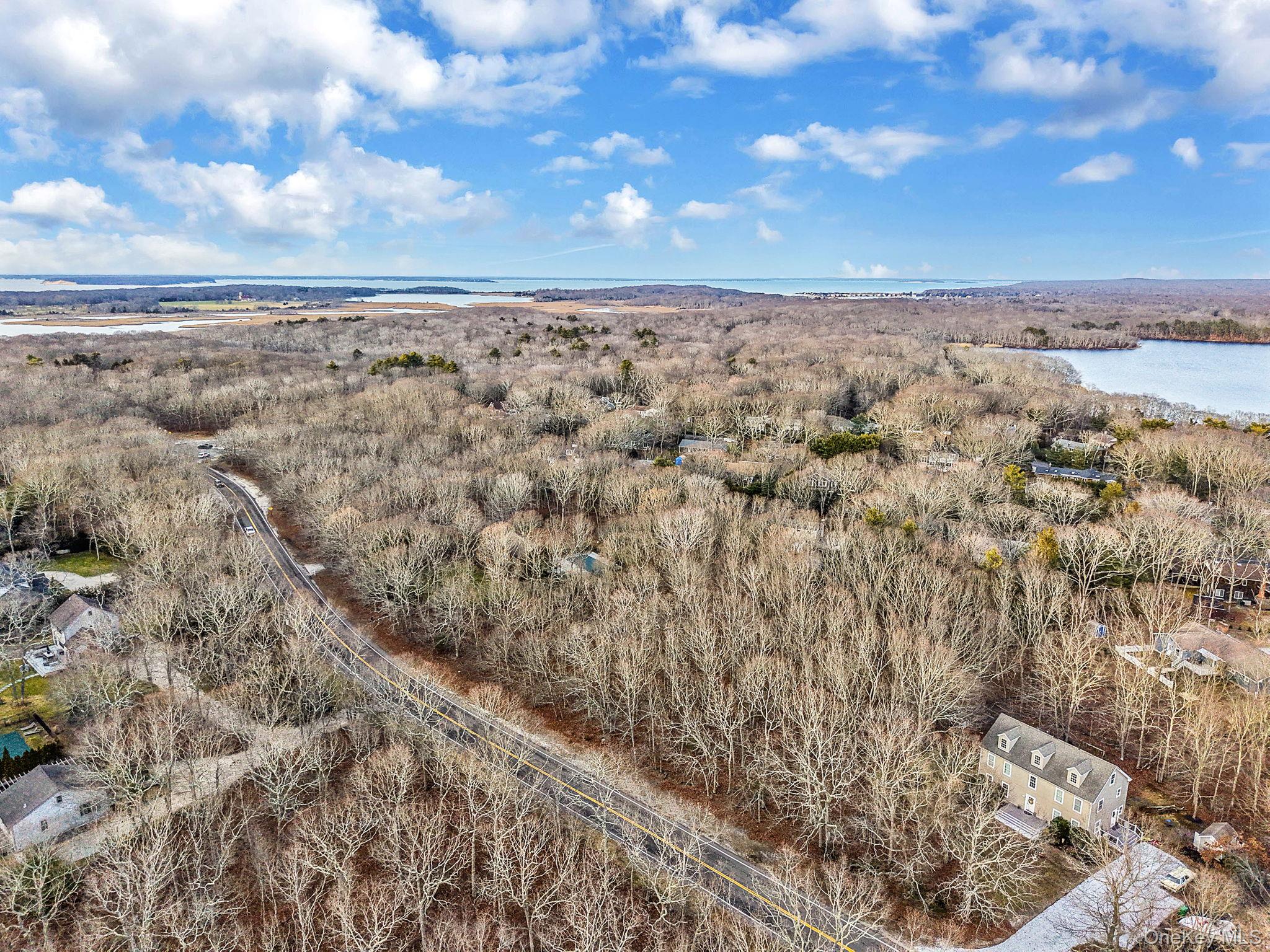 #5 photo, 660 N Magee Street, Southampton , NY 11968