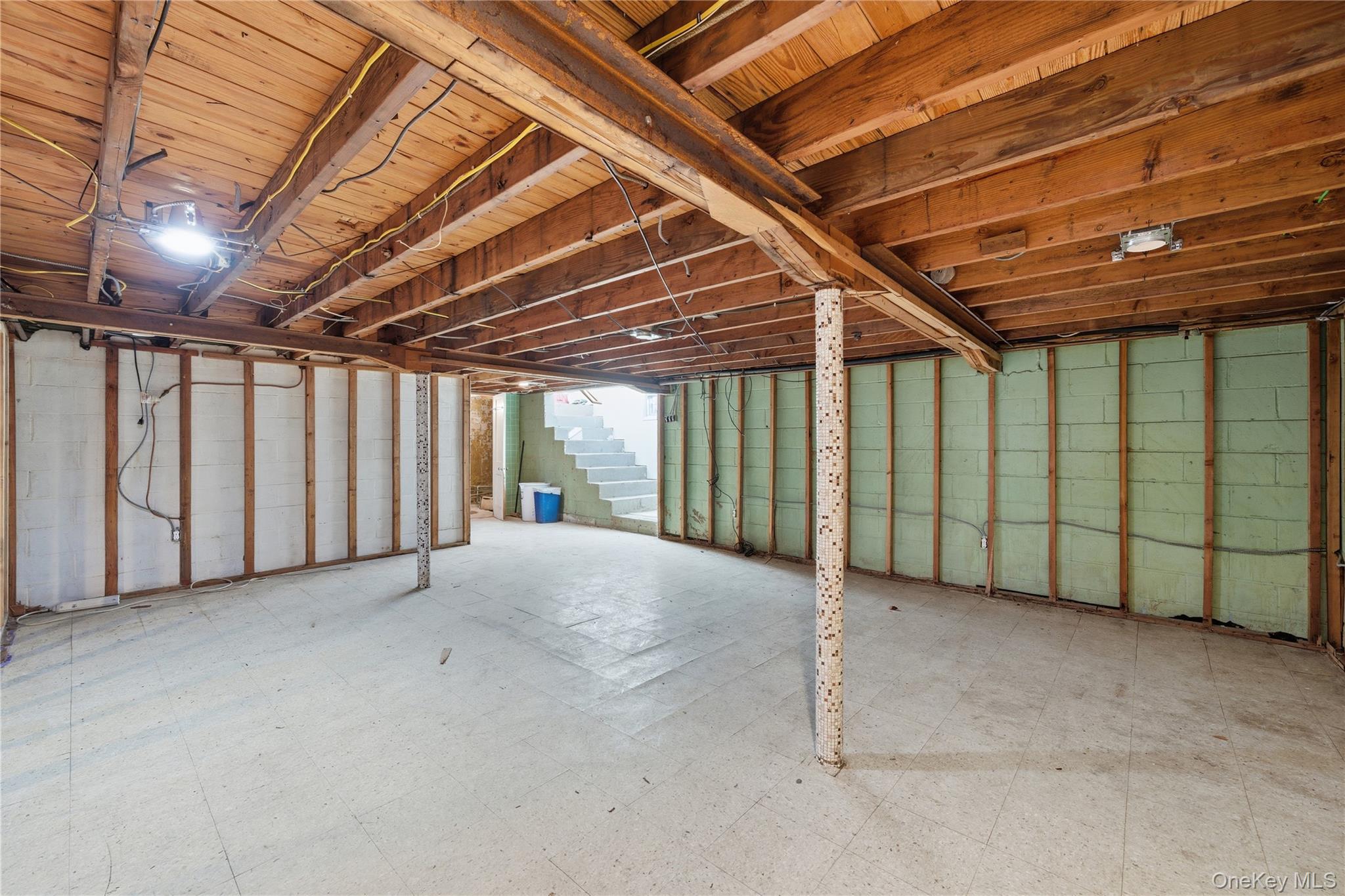 #19 photo, 200 N Side Road, سوفولك Wading River , NY 11792