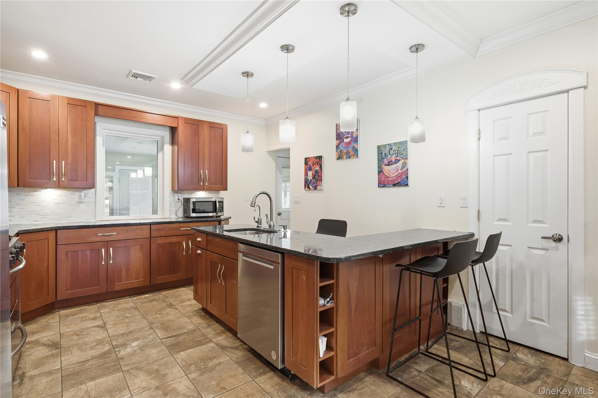 #9 photo, 200 N Side Road, سوفولك Wading River , NY 11792