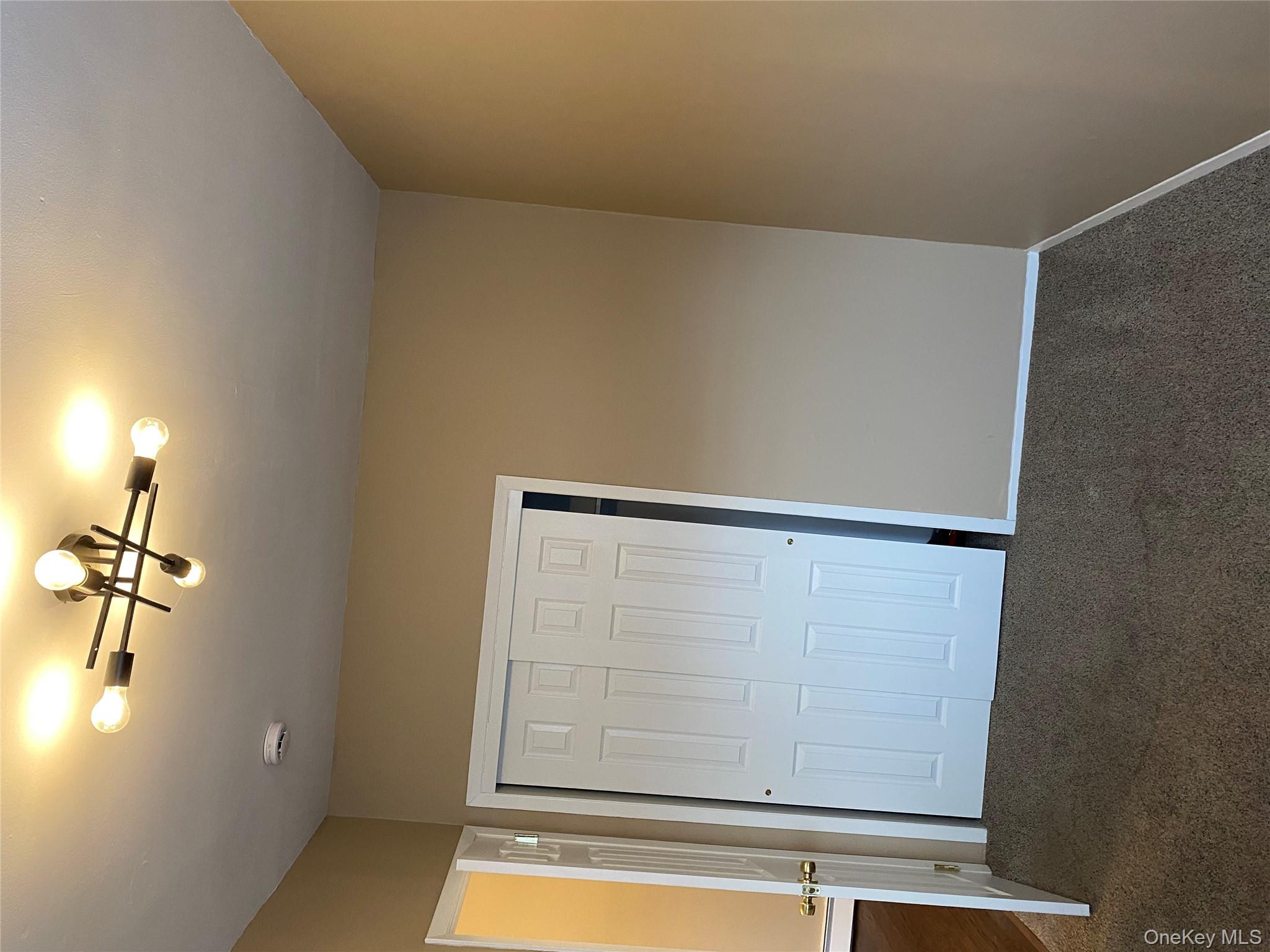 #8 photo, 6 Gaines Drive, מחוז סאפוק Farmingville , NY 11738