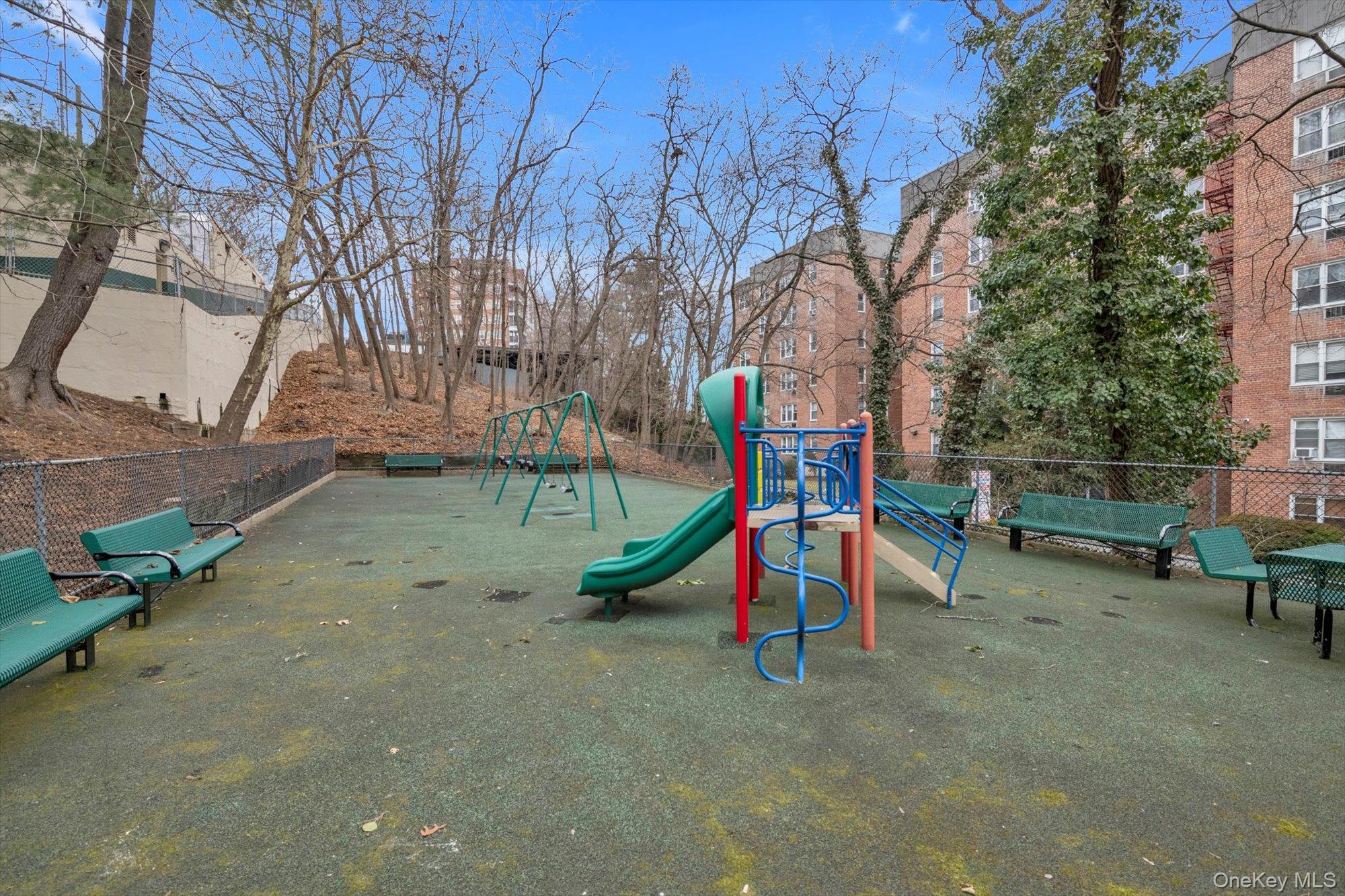 #16 photo, 1 Sadore Lane, 紐約州 Yonkers , NY 10710