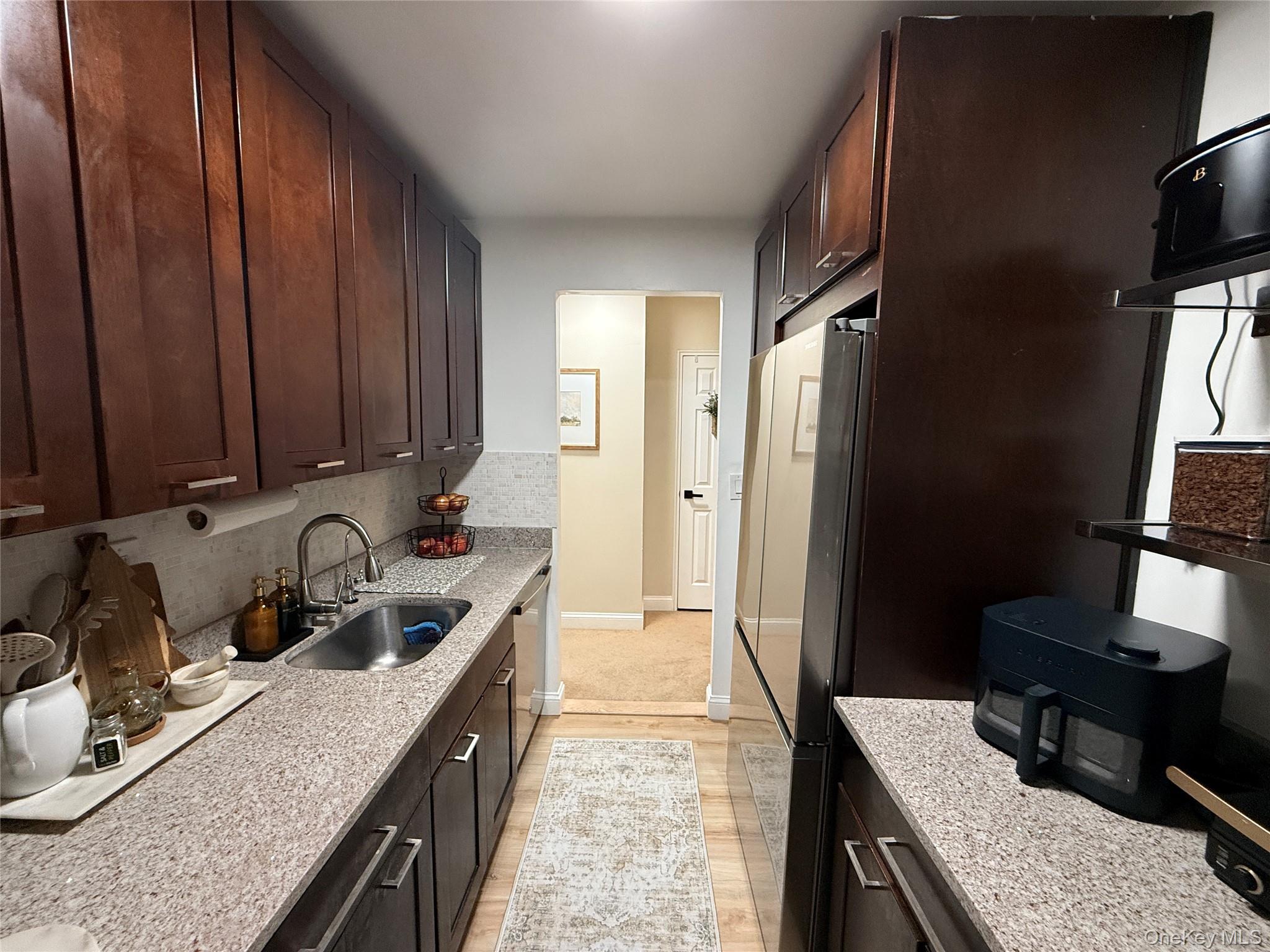 #6 photo, 1 Sadore Lane, Yonkers , NY 10710