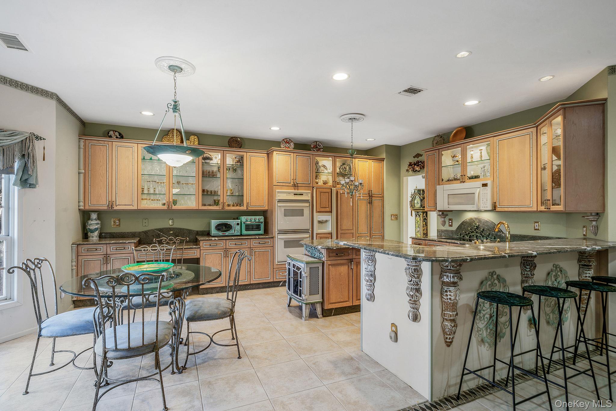 #16 photo, 148 Country Club Drive, سوفولك Commack , NY 11725