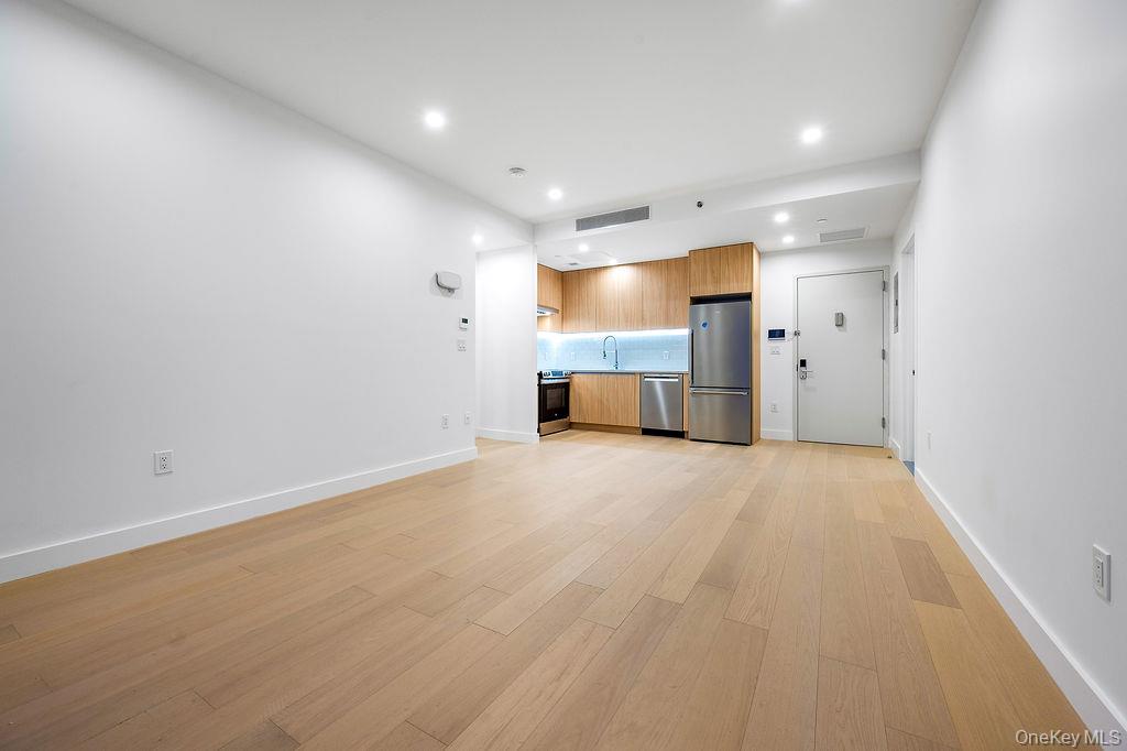 #5 photo, 150-02 Northern Blvd, Flushing , NY 11354