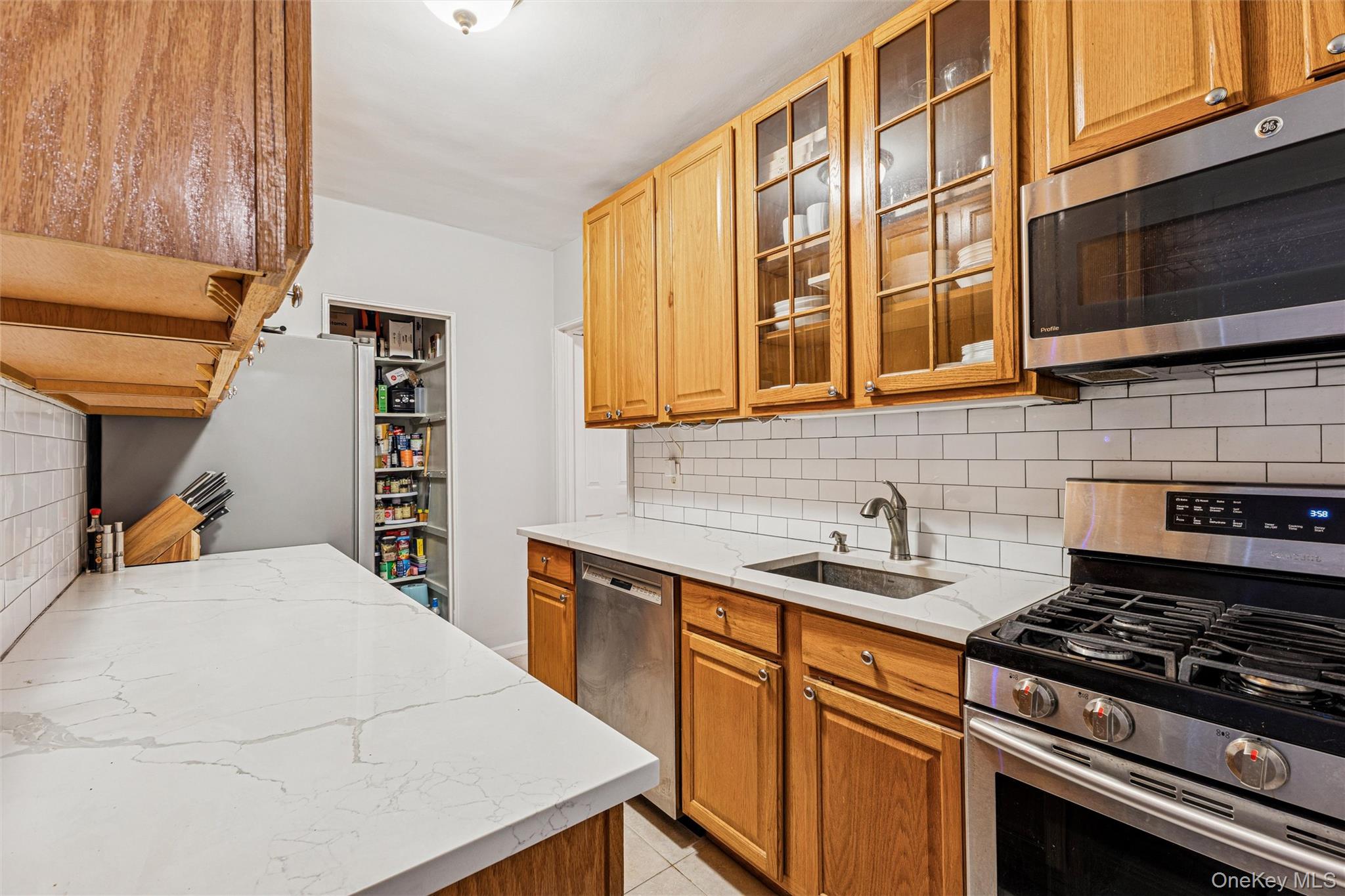 #10 photo, 67-38 108th Street, Forest Hills , NY 11375