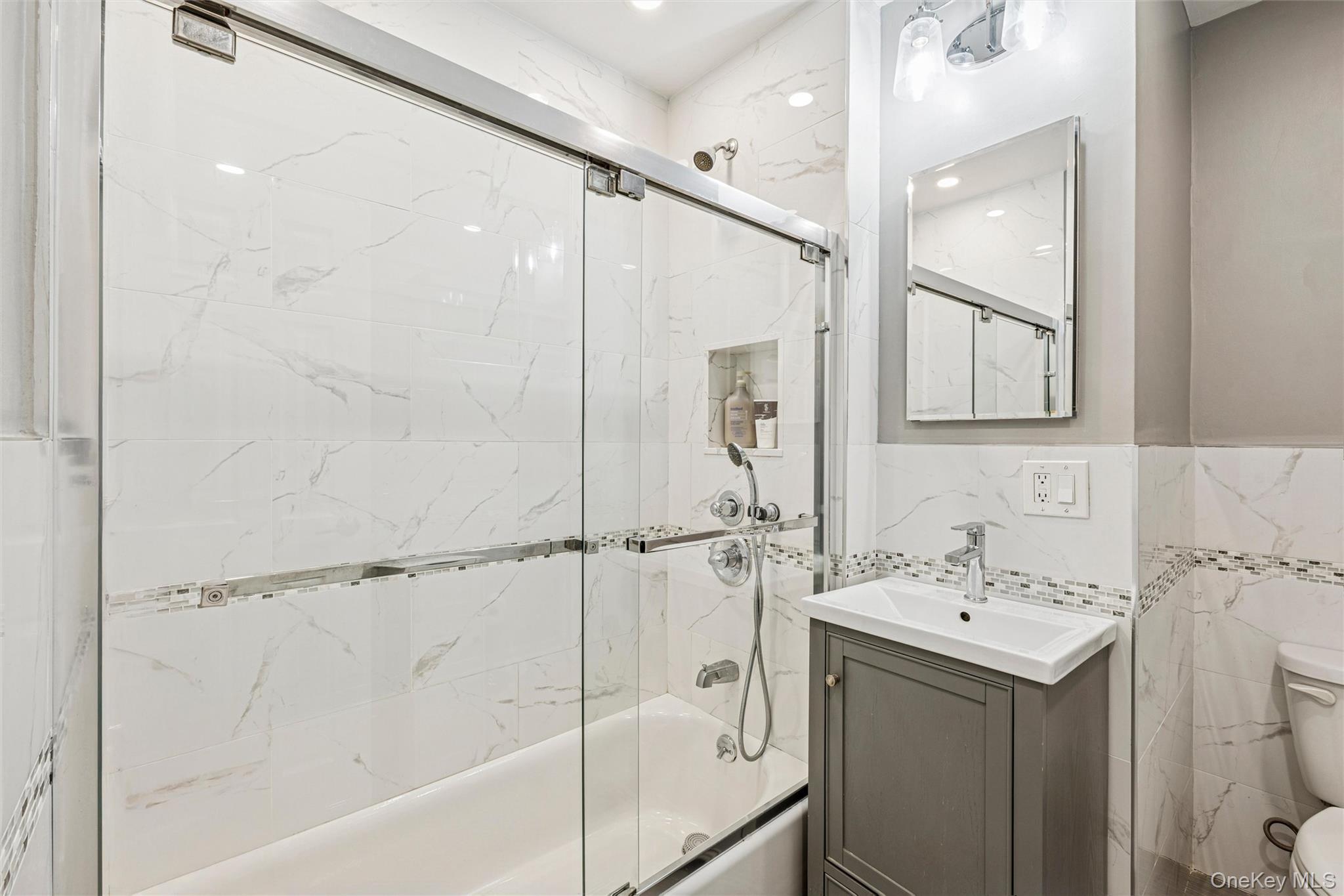 #15 photo, 67-38 108th Street, Forest Hills , NY 11375