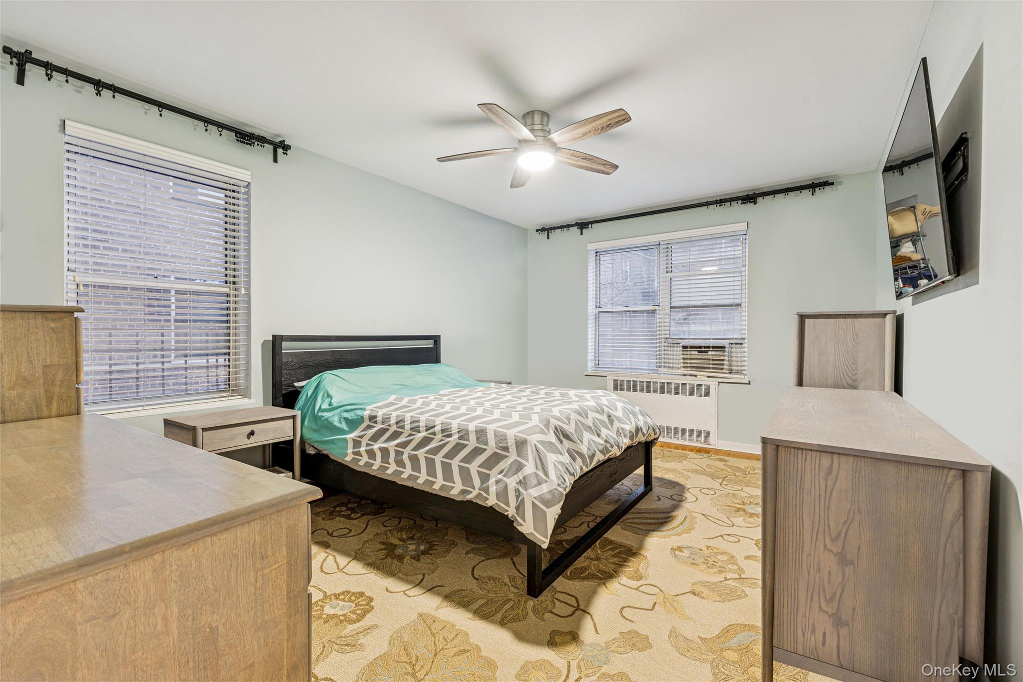 #5 photo, 67-38 108th Street, Forest Hills , NY 11375