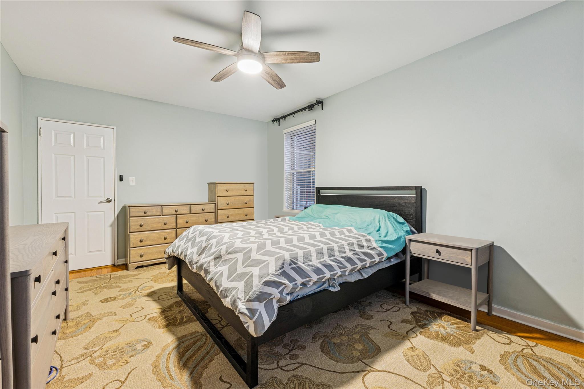 #6 photo, 67-38 108th Street, Forest Hills , NY 11375