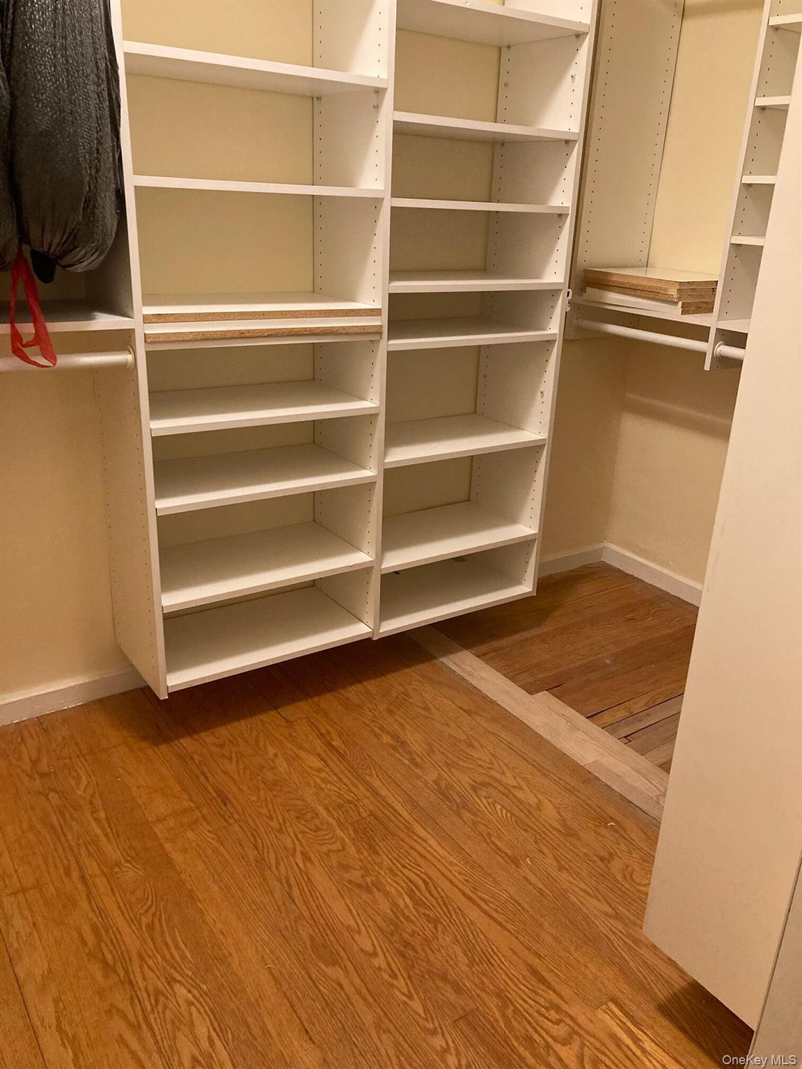 #8 photo, 67-38 108th Street, Forest Hills , NY 11375