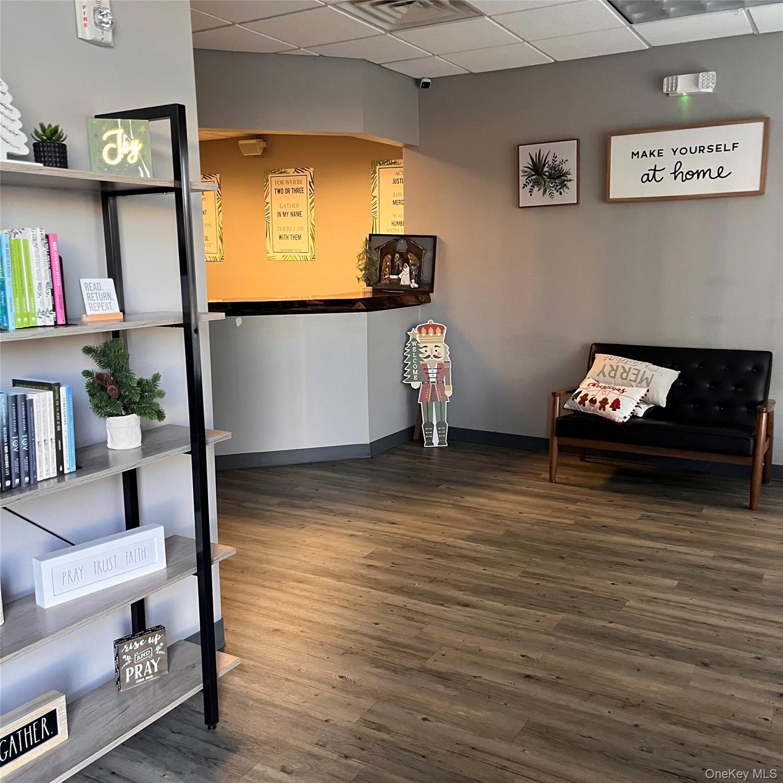 #2 photo, 178 W Main Street, Саффолк ‖ Patchogue , NY 11772