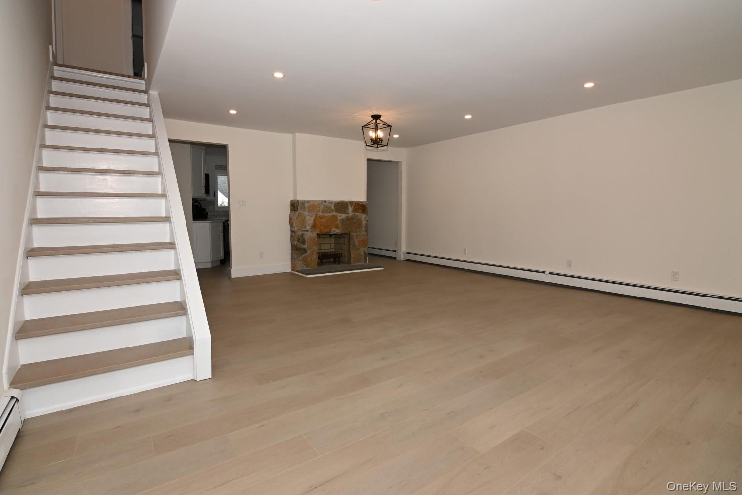 #11 photo, 15 Bond Lane, Hicksville , NY 11801