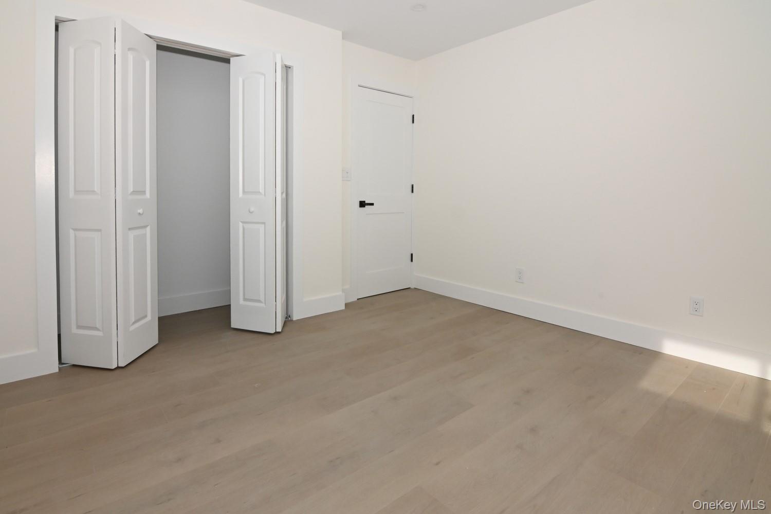 #15 photo, 15 Bond Lane, Hicksville , NY 11801