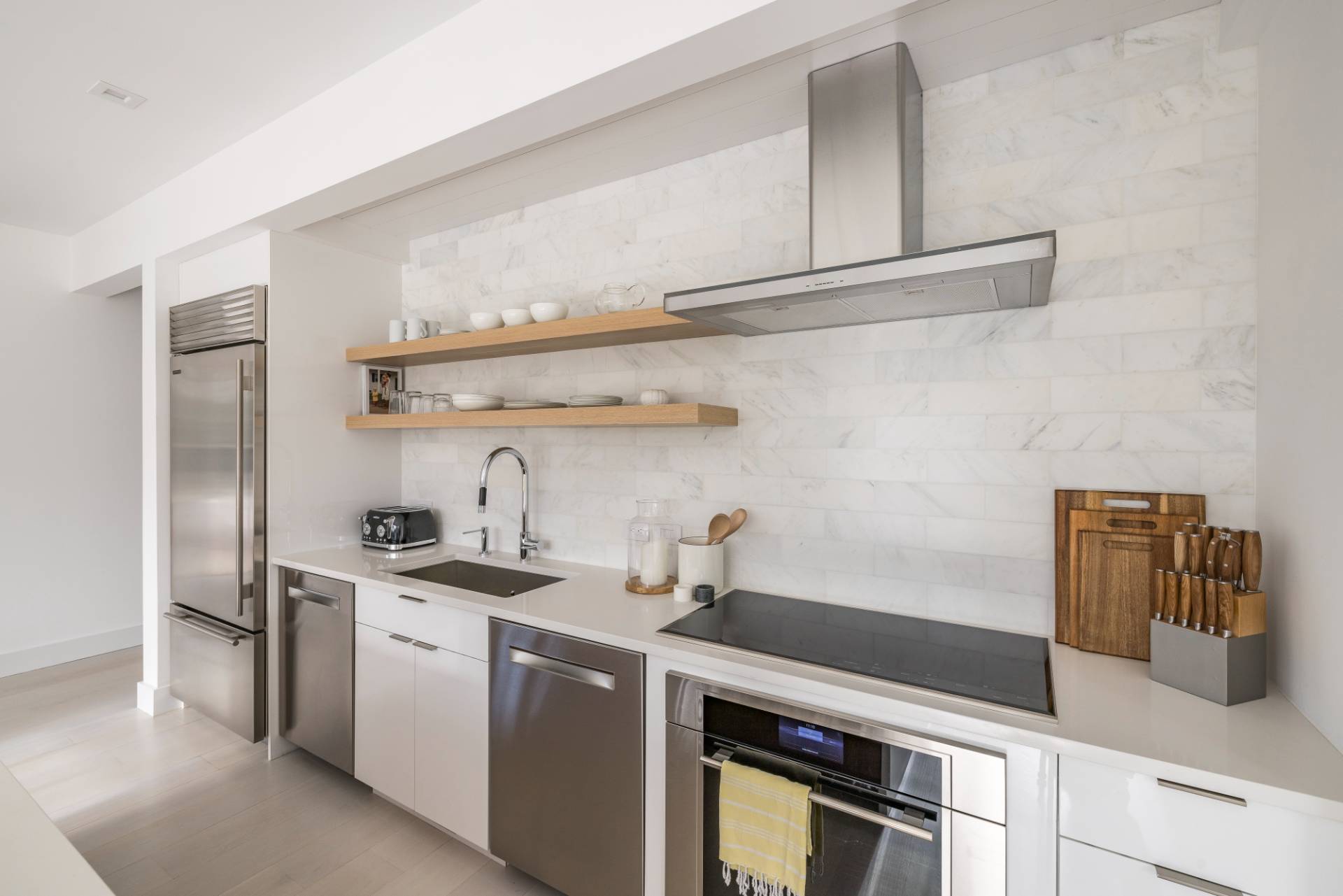 #12 photo, 41 Montauk Avenue, سوفولك Sag Harbor , NY 11963