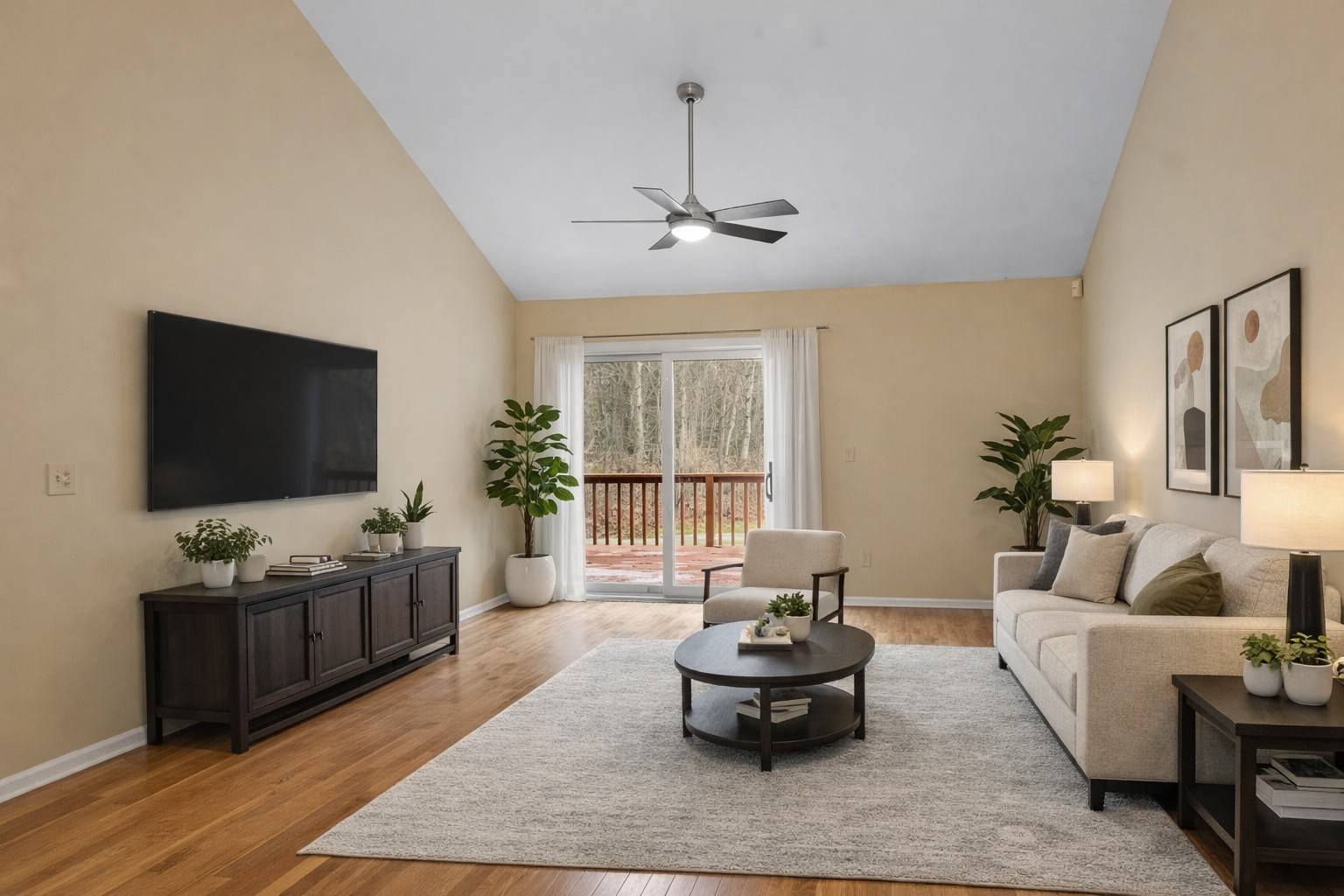 #17 photo, 145 Killarney Dr, Schenectady , NY 12309