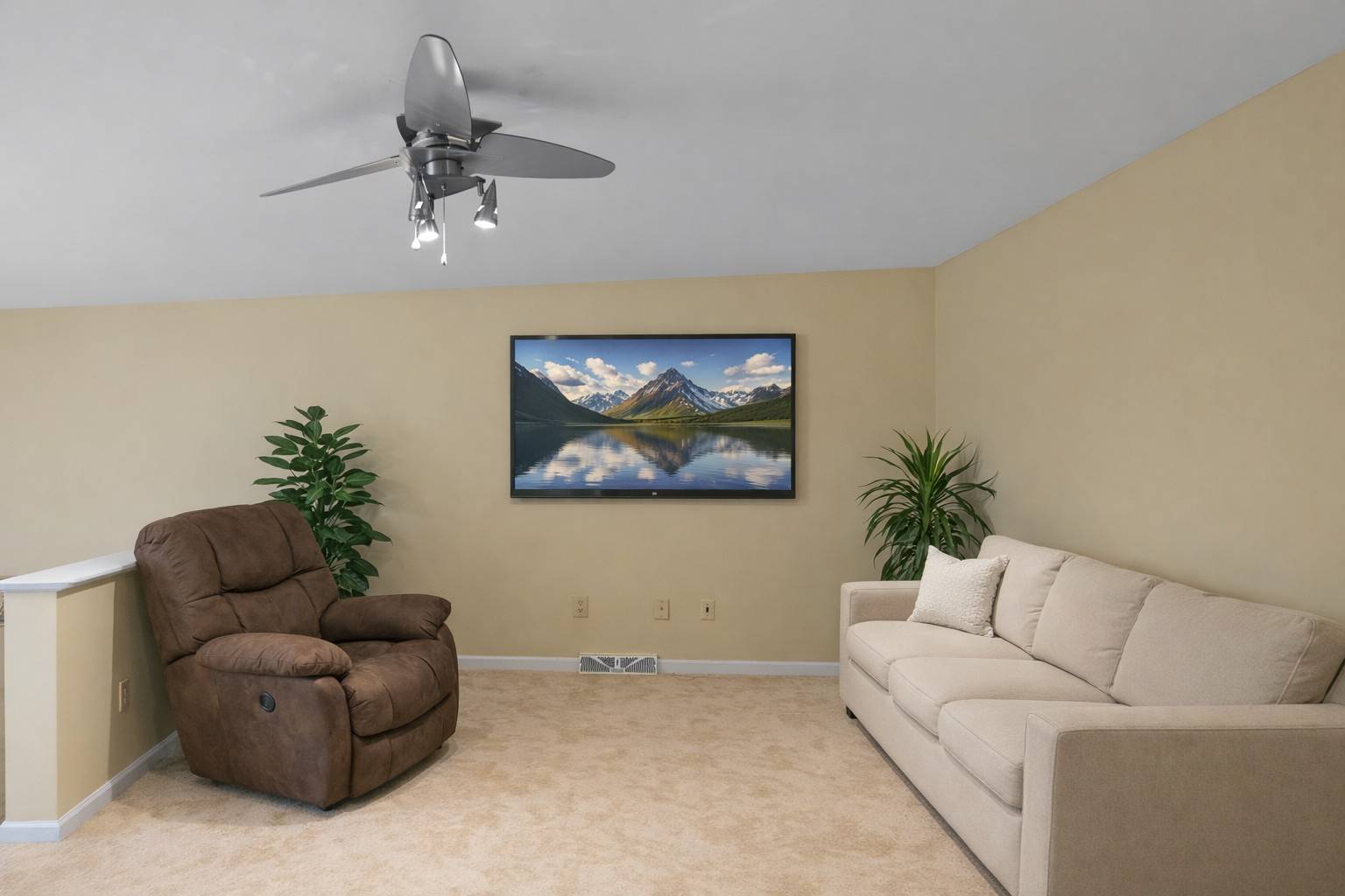 #37 photo, 145 Killarney Dr, Schenectady , NY 12309