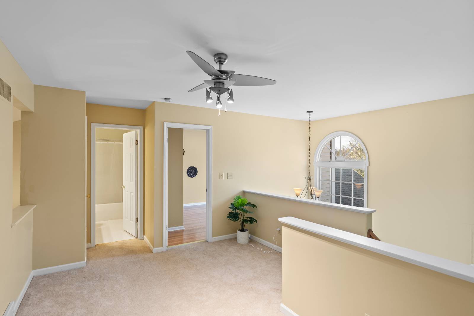 #39 photo, 145 Killarney Dr, Schenectady , NY 12309