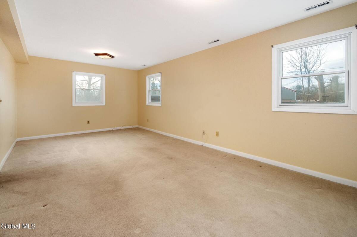 #28 photo, 77 Bridle Path, 纽约州 Colonie , NY 12205