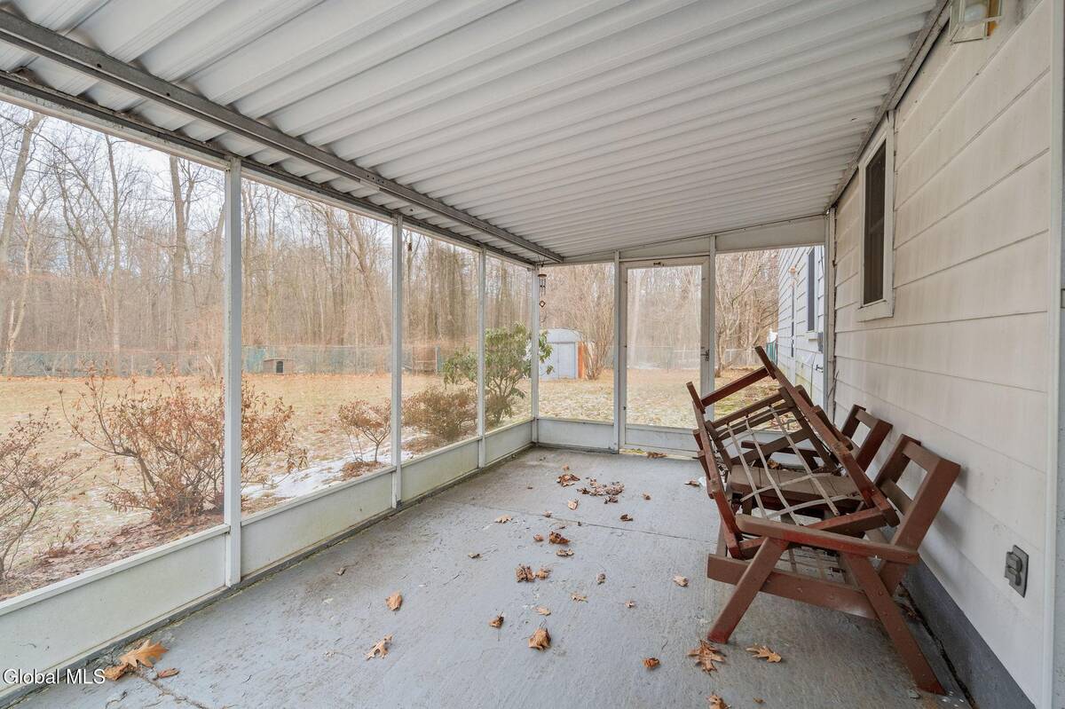 #34 photo, 77 Bridle Path, 纽约州 Colonie , NY 12205