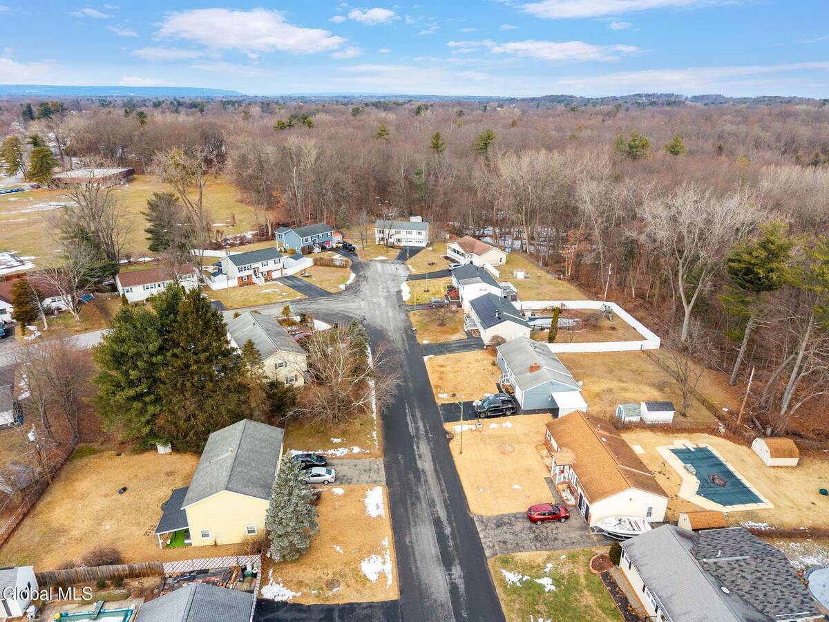 #5 photo, 77 Bridle Path, 纽约州 Colonie , NY 12205