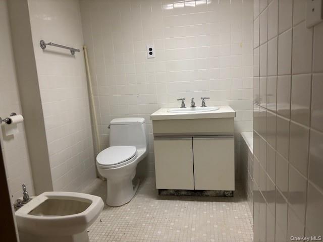 #17 photo, 94 Rosemary Lane, Саффолк ‖ Centereach , NY 11720