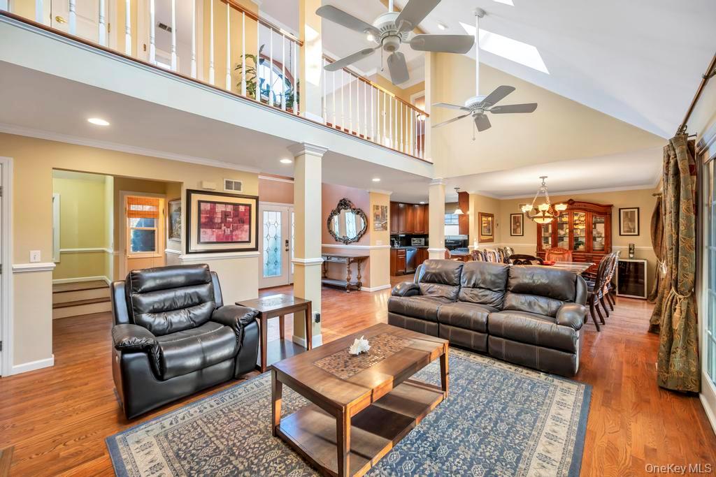 #13 photo, 20 Tulip Court, سوفولك Moriches , NY 11955