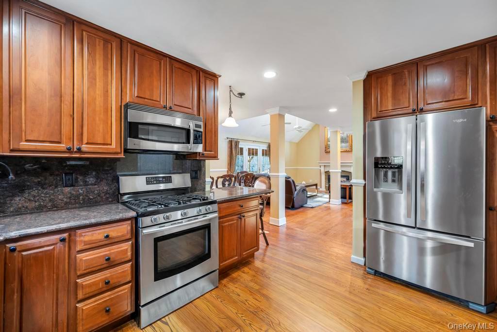 #21 photo, 20 Tulip Court, سوفولك Moriches , NY 11955