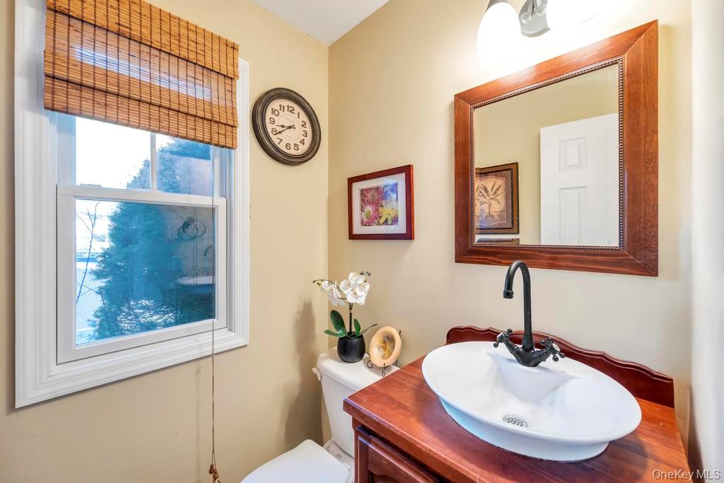 #22 photo, 20 Tulip Court, سوفولك Moriches , NY 11955