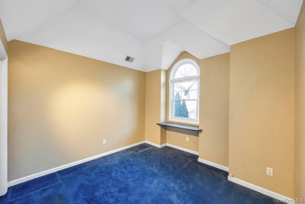 #31 photo, 20 Tulip Court, سوفولك Moriches , NY 11955